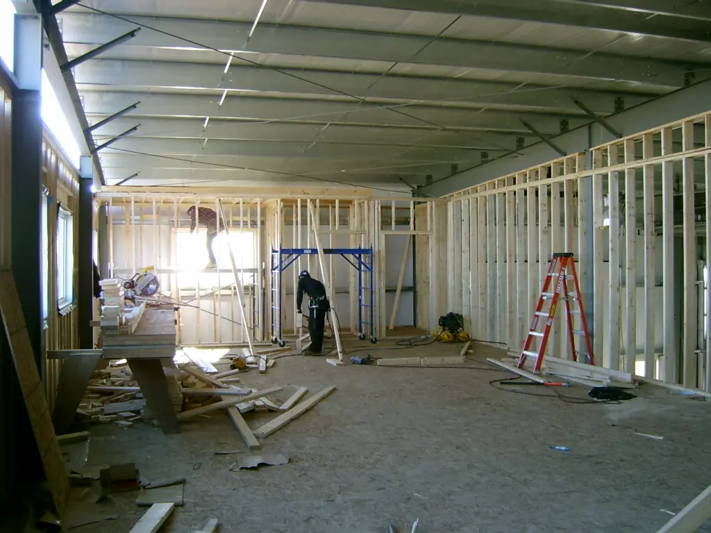 COM-0047 commercial building exterior