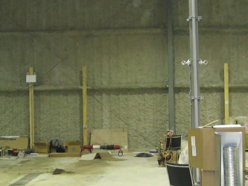 Spray insulation stage