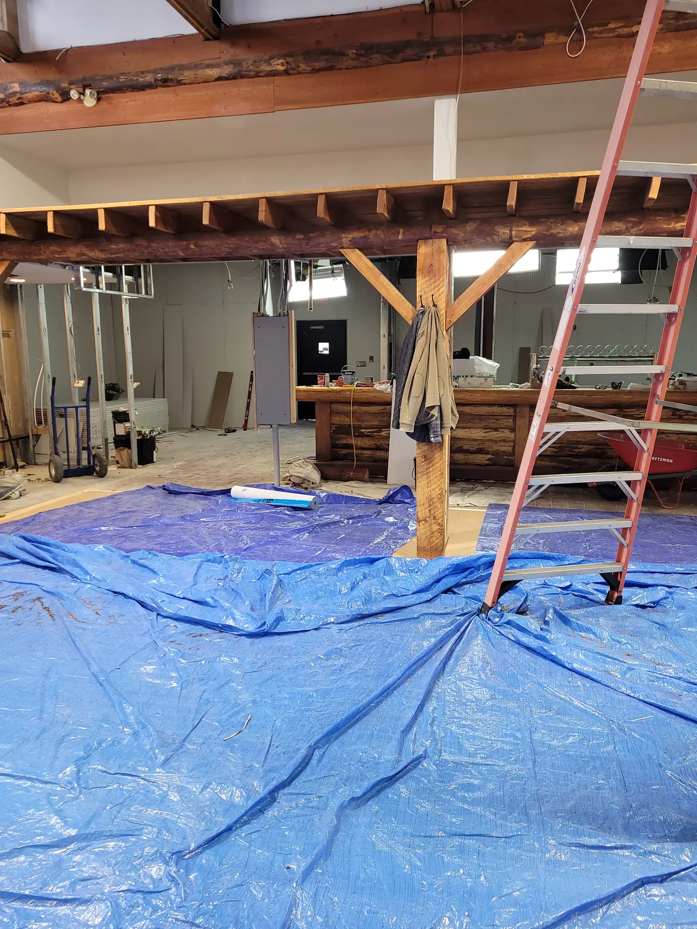 Exterior cladding condition and drainage plane at wall assembly