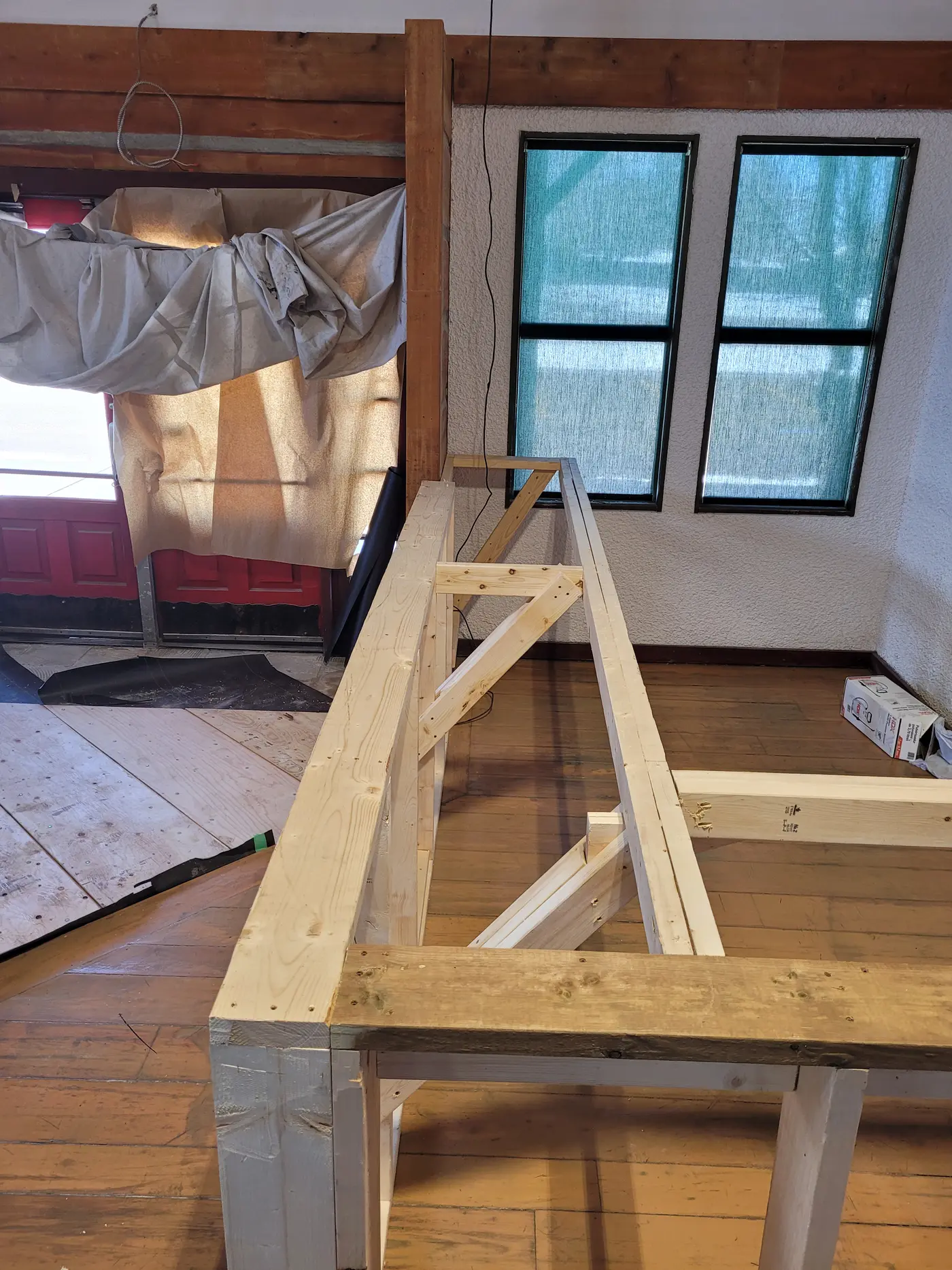 Scaffold and access protection at exterior building work area